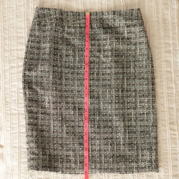 Ann Taylor Multi-Colored Tweed Pencil Skirt size 0 - Picture 8 of 10